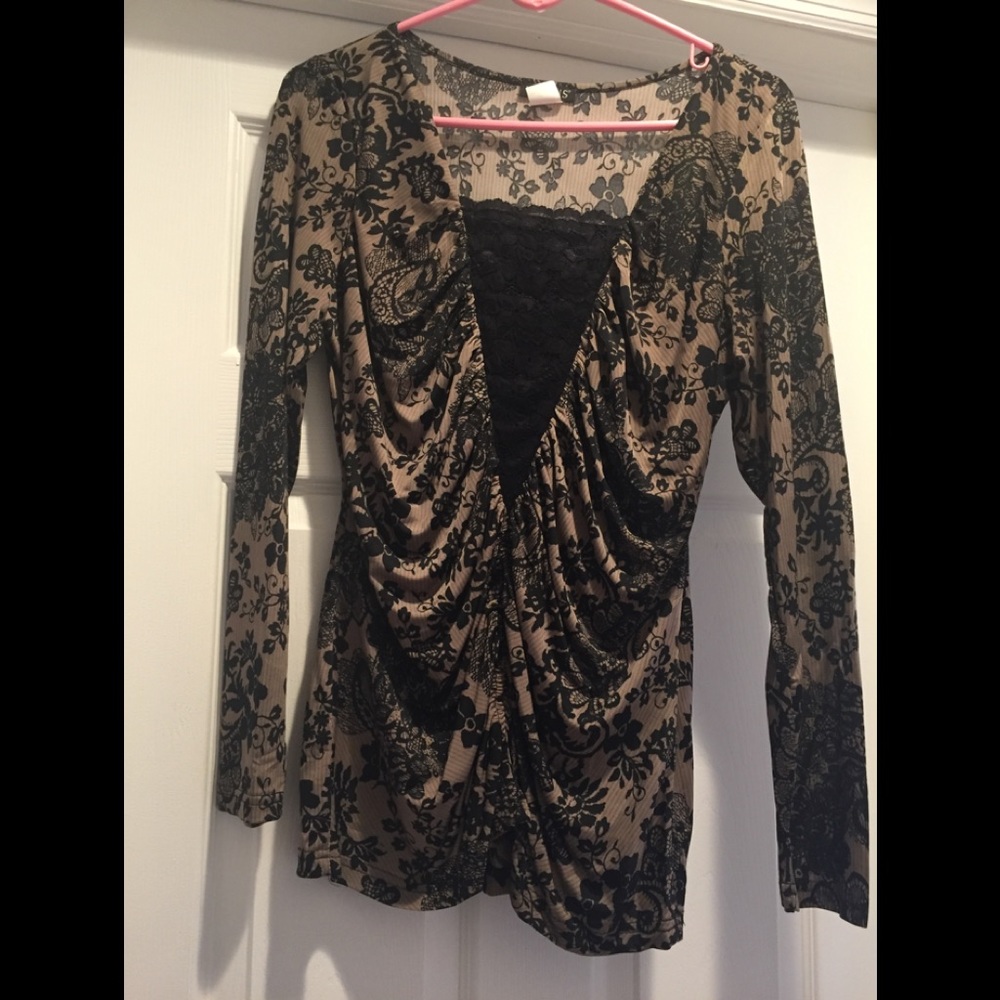 Worn once Venus top